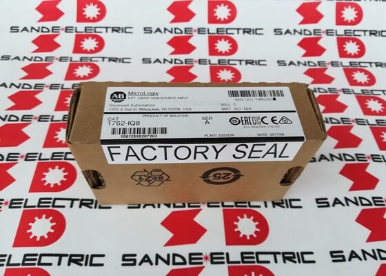 AB Nuovo Allen Bradley 1762-IQ8 24VDC Sink Source Input Module 762IQ8