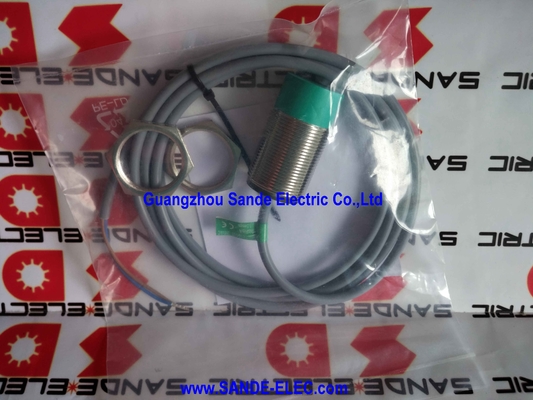 SIMATIC PXI340 INDUCTIVE SENSOR 3RG4024-0KB00  3RG4 024-0KB00  3RG4o24-oKBoo