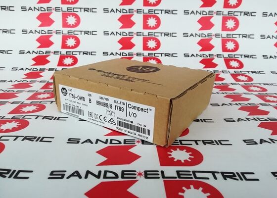 Un nuovo modulo PLC AB 1769-OW8 nel modulo di uscita 1769OW8 1769-0W8