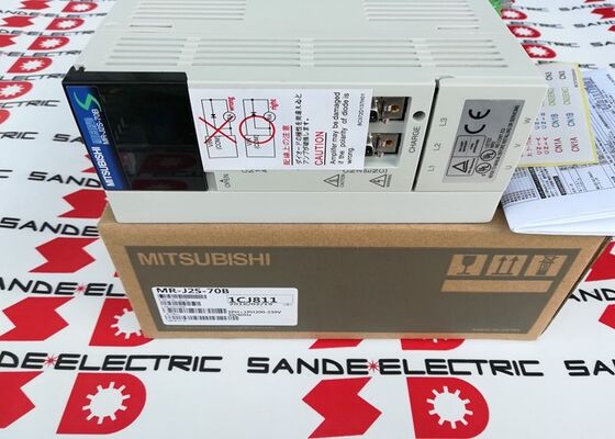 Autentico Mitsubishi SERVO DRIVER MR-J2S-70B NUOVO MRJ2S70B Garanzia Un anno MR-J2S-7OB Spedizione veloce