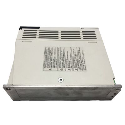 MR-J2S-10B Nuovo Mitsubishi AC Servo Drive originale 100W MRJ2S10B