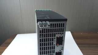 Azionamento a doppio asse 2x5A Potenza compatta